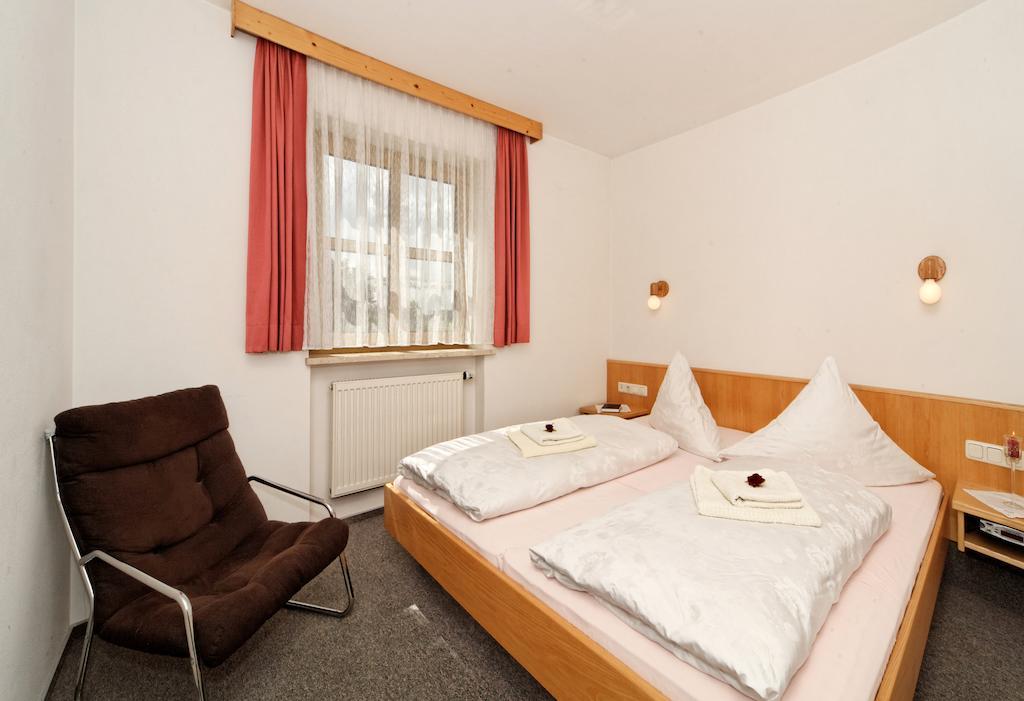 Landhaus Maria Bed&Breakfast Hotel Реген Стая снимка